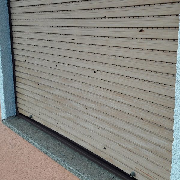 Poškodba rolet zaradi toče